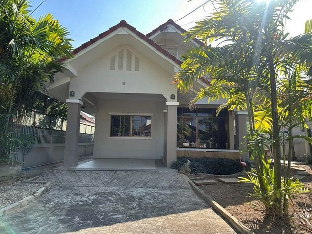 ให้เช่าบ้านชั้นเดียว เฟอรืครบ พร้อมเข้าอยู่ โซนป่าแดด 