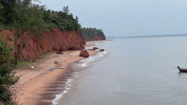 อสังหาเลือกดูจับจองได้ ขายที่ดิน 4 ไร่ๆละ 2.8-3.5ล้านบาท ค่าใช้จ่ายในการโอน 50/50