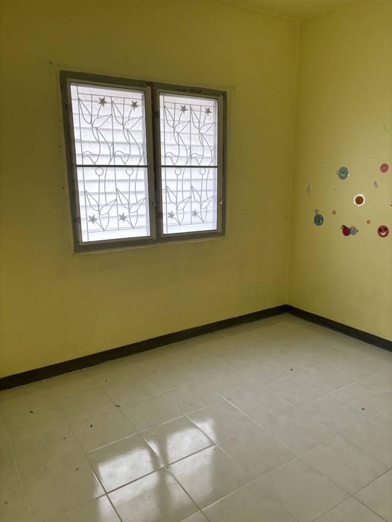 ขายห้องชุดเอื้ออาทร ปัญญารามอินทรา ชั้น 2 อาคาร 10 ขนาด 33 ตร.ม. ใกล้แฟชั่นฯ เพียง 540,000 บาท พร้อมอยู่