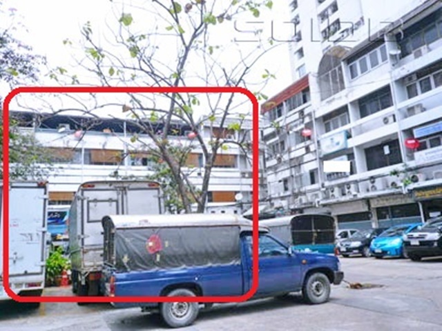 ตลาดประตูน้ำ 800 ม BTSราชปรารภ 900ม. อาคาร Hostel Airbnb 3.5ชั้น 5คูหา 15นอน 15น้ำ 80ตร.วา. 980 ตร.ม. ซ.เพชรบุรี 12-17 พญาไท 5-8จอดรถ