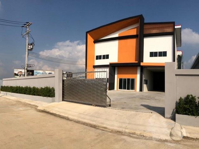 ขายโรงงานโกดัง เนื้อที่ 1.5 ไร่ 1350 ตรม. พร้อมออฟฟิศ 2 ชั้น ต.ท่าเสา อ.กระทุ่มแบน