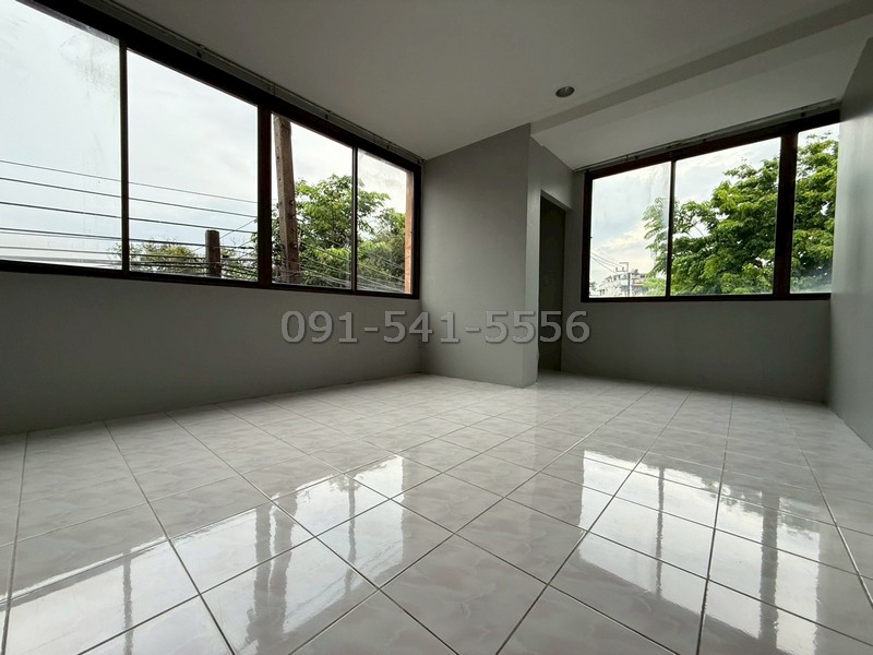 ให้เช่า อาคารสำนักงาน 4 ชั้น พร้อมดาดฟ้า หลังตลาดบองมาร์เช่ หัวมุมถนน เนื้อที่ 35 ตรว พื้นที่ใช้สอยมากถึง 500 ตรม