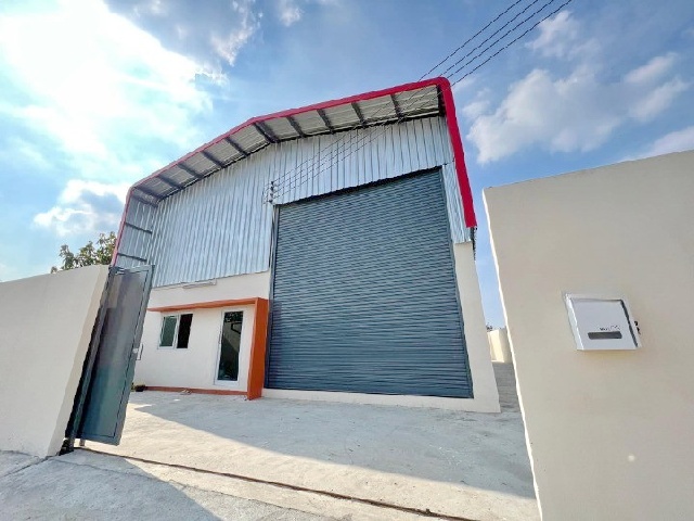 รร.วัดหนองแขม 1 กม.ถ.เอกชัย-บางบอน5 เช่าโกดังสร้างใหม่ 91ตร.วา. 365ตร.ม.เทคโนโลยี เพชรเกษม 1กม.1 ออฟฟิศ 2 น้ำ  รถใหญ่เข้าออกสะดวก 