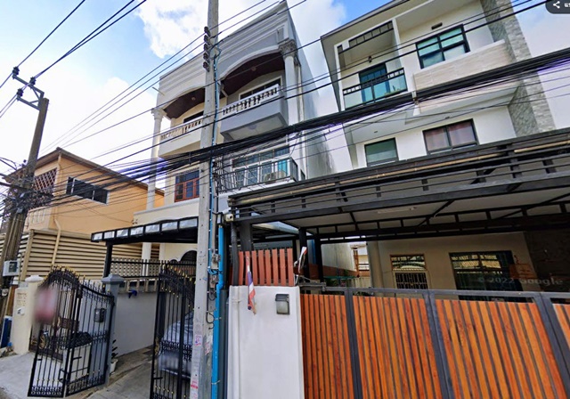 MRTโชคชัย4 500ม. นาคนิวาส17-25 ตลาดโชคชัย4 300 ม.ให้เช่า Studio ทาวน์โฮม 4 ชั้น 30 ตร.วา.480 ตร.ม. ม.ราชภัฏจันทรเกษม 3.5 กม.3 นอน 3 น้ำ