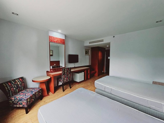 ขายขาดทุนโรงแรมที่พัทยากลาง ผังเมืองสีแดง..ทำเลดีสุดๆ โฉนดปลอดภาระทุกแปลง