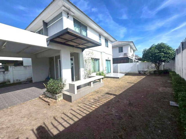 ขายบ้านอ่างศิลาบางแสนชลบุรี บ้านแฝด 2 ชั้น หลังริม หมู่บ้านไลฟ์ซิตี้โฮม 2 สุขุมวิท-อ่างศิลาเนื้อที่ 57 ตร.วา  3 นอน  2 น้ำ