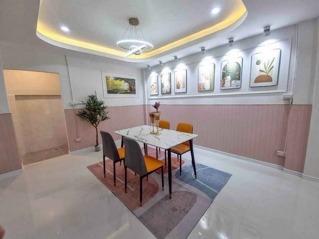 บ้านใจกลางเมืองชลบุรี เนื้อที่ 20 ตร.ว. - ขนาด 3 ห้องนอน 2 ห้องน้ำ จัดหาสินเชื่อดอกเบี้ยถูก วงเงินกู้​ สูง​  95-100%