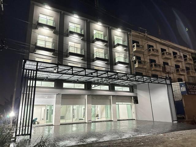 ให้เช่าอาคารพาณิชย์ 4.5 ชั้น 4 คูหา ทะลุถึงกันทุกชั้น ถนนรังสิต-ปทุมธานี เหมาะกับหลายธุรกิจ