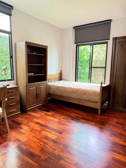 ให้เช่าบ้านเดี่ยว 2 ชั้น 101 ตรว. หมู่บ้านมัณฑนา เลค วัชรพล ถ.สุขาภิบาล 5 สายไหม ( ไม่รับสัตว์เลี้ยง )