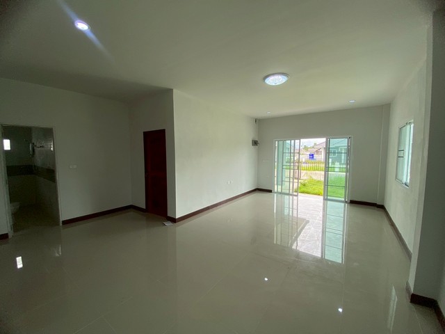 ให้เช่า บ้านเดี่ยว 1 ชั้น  หมู่บ้านช้างเอก(ใกล้สนามบินอุดร)  7/43