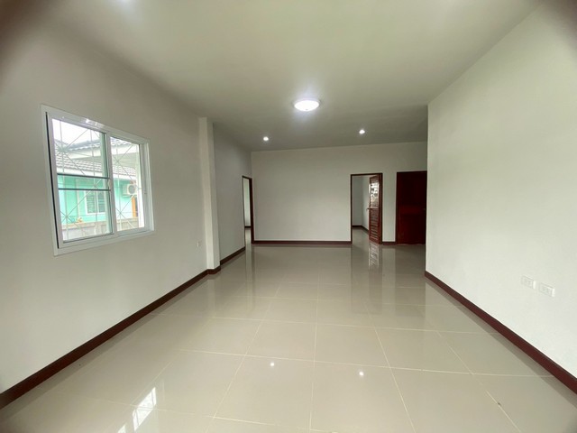 ให้เช่า บ้านเดี่ยว 1 ชั้น  หมู่บ้านช้างเอก(ใกล้สนามบินอุดร) 7/40