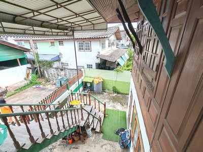 บ้านไม้สักทอง ชั้นบนทรงไทยทั้งหลัง !!! ขายบ้านเดี่ยว ครึ่งปูนไม้  เนื้อที่ 57 ตร.ว. ซอยแจ้งวัฒนะ-ปากเกร็ด 5  หลังที่ว่าการอำเภอ