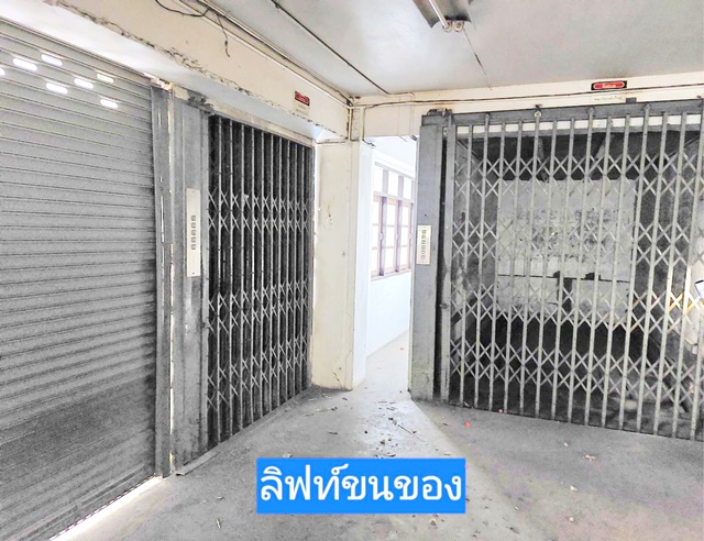 BRTเจริญราษฎร์ 1.5 กม.5ปีมีครั้ง เทอร์มินอล 21 พระราม 3 1.4 กม.ให้เช่าโกดังขนาดใหญ่ พร้อมออฟฟิศ 3 ชั้น  6,000ตร.ม.1500 ตร.วา