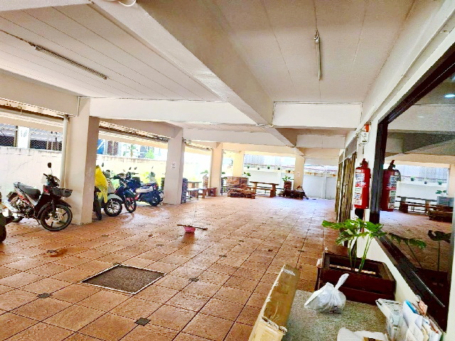 ขาย อพาร์ทเมนท์ 9 ชั้น เซ็นทรัล พระราม9 760ม. รัชดา1-7  120ตร.วา. 2915 ตร.ม. 63 ห้อง MRT พระรามเก้า 900 ม. ตลาดห้วยขวาง 1.9 กม.