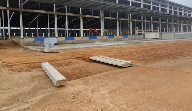 ให้เช่าโรงงาน14,145 ตารางเมตรสามารถผลิตได้ ผังสีม่วงลาย  ระบบไฟฟ้า 3เฟส  เสริมเหล็กรับน้ำหนักได้ 5 ตัน/ตร.ม.