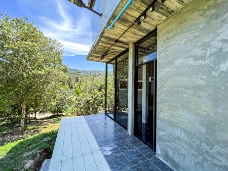 บ้านว่างให้เช่า 2 ชั้น 1นอน 1น้ำ พร้อมเฟอร์นิเจอร์ครบ วิวภูเขา ต.มะเร็ต อ.เกาะสมุย จ.สุราษฏร์ฯ