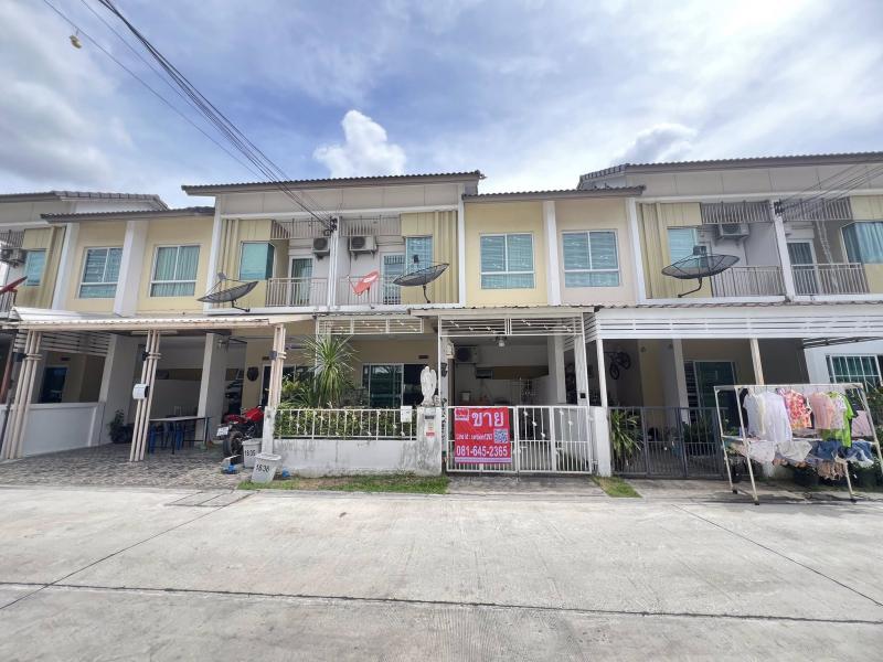 ธนาซิโอ รัตนาธิเบศร์ ทาวน์เฮ้าส์ 2 ชั้น เลขที่ 18/36 ตำบลบางรักพัฒนา อำเภอบางบัวทอง จังหวัดนนทบุรี