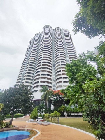 ขายด่วนคอนโดกฤษดาโกลเด้น คอนโดเทล คลิฟแอนด์พาร์ค 184.6 ตร.ม. 3 นอน ติดหาดส่วนตัวหาดบ้านอำเภอ