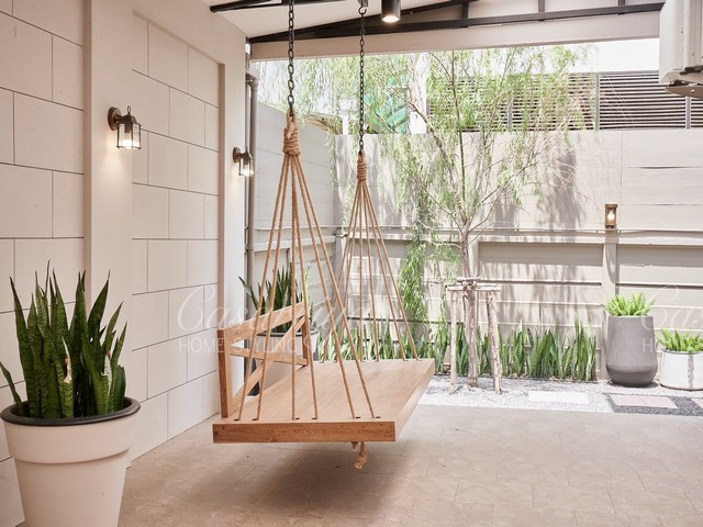 ขายบ้านเดี่ยว 3 ชั้น 82 ตร.วา โครงการ Noble Tara พัฒนาการ แต่งสวยพร้อมอยู่ บรรยากาศเหมือนรีสอร์ท ใจกลางเมือง ติดสี่แยกพัฒนาการ