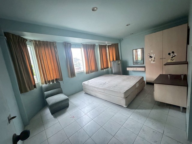 ขายอาคารพาณิชย์เมืองภูเก็ต เหมาะสำหรับทำห้องพักให้ต่างชาติ