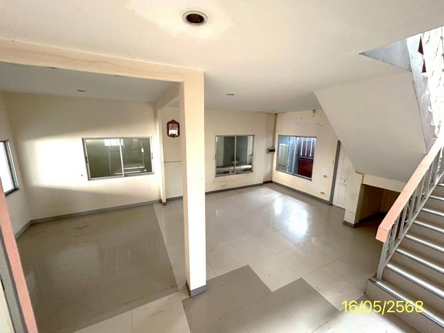 ขายบ้านเดี่ยวหมู่บ้าน เดอะมันนี่ มี ถ.เลียบคลองสาม ต.คลองสาม อ.คลองหลวง จ.ปทุมธานี