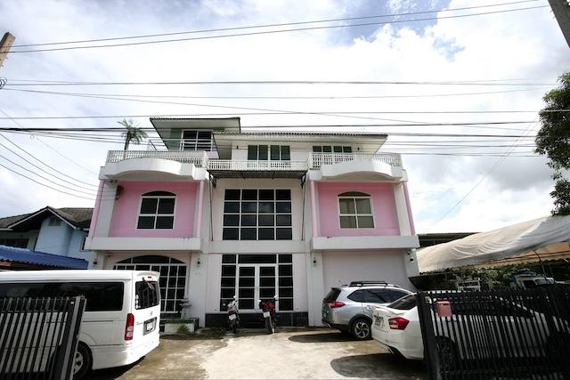 ให้เช่าโฮมออฟฟิศ 4 ชั้น 698 ตรม. Office & Warehouse ซอยพัฒนาการ 97 ใกล้ธัญญาพาร์ค