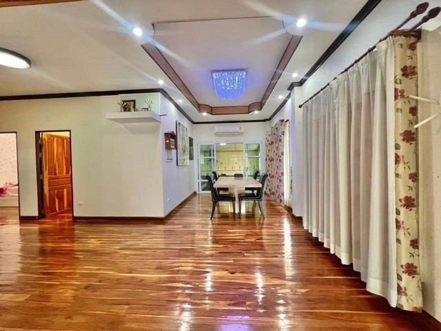 ขายบ้านเดี่ยว  พร้อมผู้เช่า ใหญ่สุด แต่งสวย ขนาด 126 ตรว. ใกล้สนามบินอุดรธานี