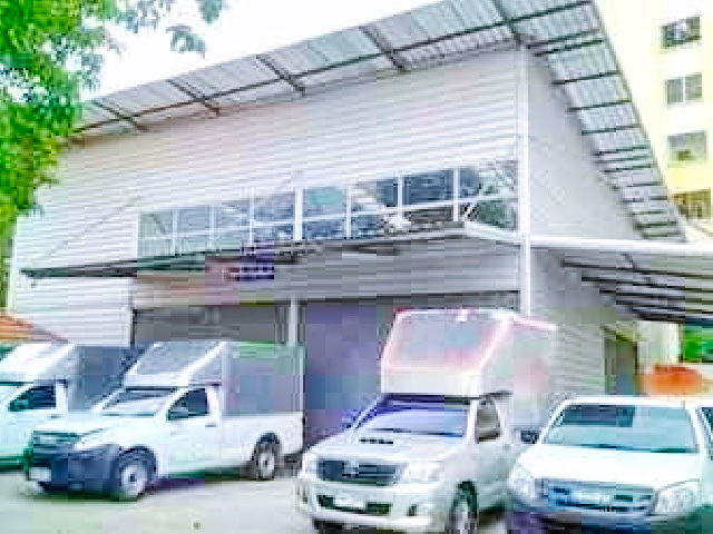 บิ๊กซีท่าอิฐ 2.6 กม.2 นอน MRT บางรักน้อย-ท่าอิฐ 1.4 กม. โกดัง พร้อมบ้านเดี่ยว ห้องประชุม 800 ตร.ม.200 ตร.วา. ตลาดแยกบางพลู 4.3 กม. 2 น้ำ 