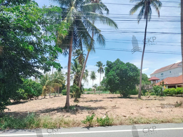 ที่ดินสวย 8 ไร่ 83 ตร.วา (แบ่งขาย) เหมาะสำหรับทำโรงแรม,รีสอร์ท,หมู่บ้าน ห่างจากถ.สุขุมวิท แค่ 5 นาที ไม่ไกลจากตัวเมืองพัทยา