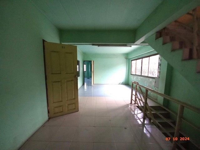 ขายอาคารพาณิชย์ 4 ชั้น ถ.สายฉะเชิงเทรา-สัตหีบ (ทล.331) ต.บ่อวิน อ.ศรีราชา จ.ชลบุรี