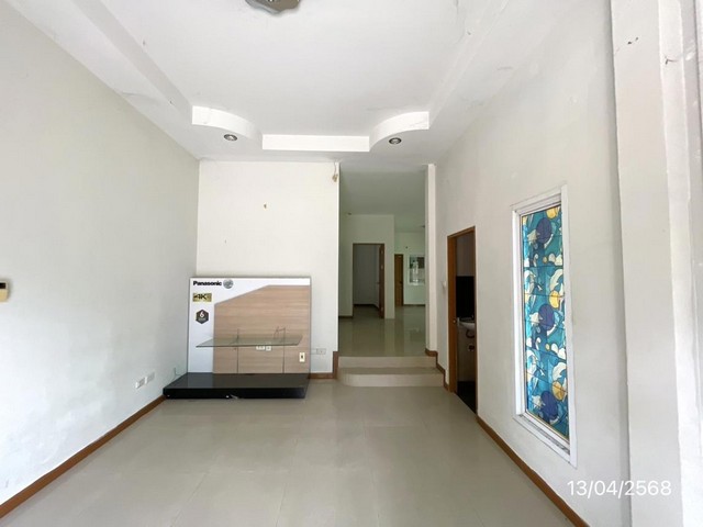 ขายบ้านเดี่ยว หมู่บ้าน ณฐาวดี ฟอเรสต้า 6 ถ.ศรีราชา-หนองค้อ (ทล.3241) ต.หนองขาม อ.ศรีราชา จ.ชลบุรี