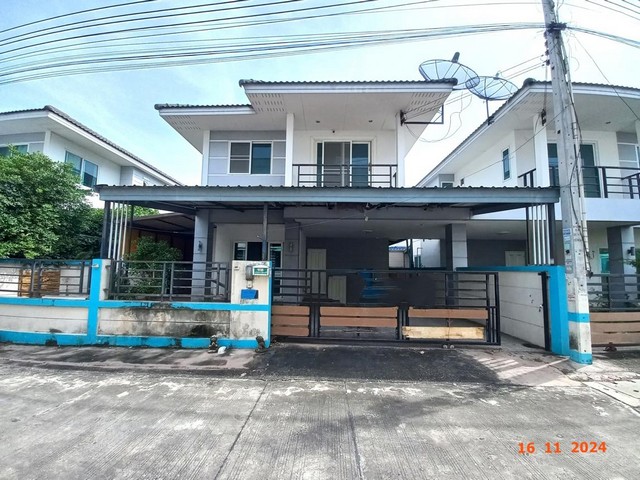 ขายบ้านเดี่ยว 2 ชั้นหมู่บ้าน กรีนพาร์ค เอเวนิว ถ.สายบึง-หนองปรือ ต.บึง อ.ศรีราชา จ.ชลบุรี