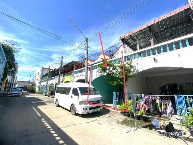 ขายทาวน์เฮ้าส์ ถ.สัตตพงษ์ - ดอนหัวฬ่อ ต.ดอนหัวฬ่อ อ.เมืองชลบุรี จ.ชลบุรี