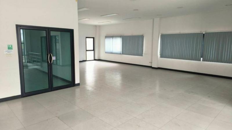 BR 1445 ให้เช่าสำนักงานขนาดพื้นที่ 1,250 ตรม. ติดถนนใหญ่ วิภาวดี รังสิต ใกล้เซียร์รังสิต