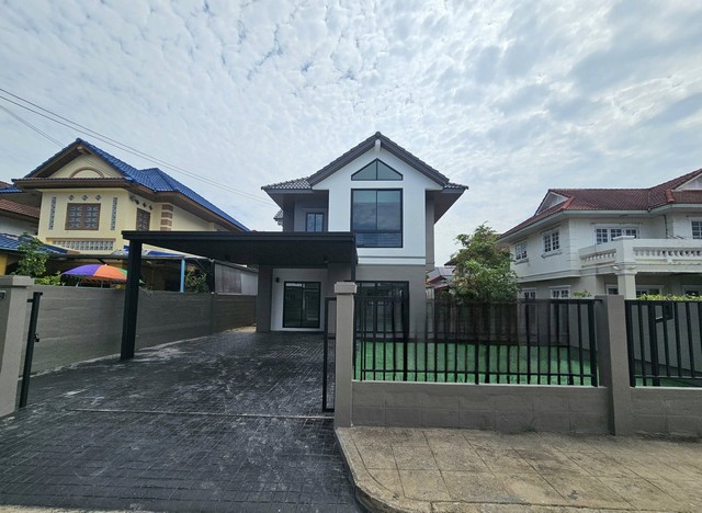 มณียา มาสเตอร์พีซ รัตนาธิเบศร์  บ้านมือสองตกแต่งใหม่