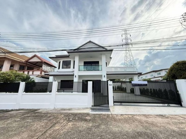 ขายบ้านเดี่ยวมือสอง หมู่บ้านโรยัล กรีน ปาร์ค พัทยา บางละมุง ชลบุรี FP-H0843 