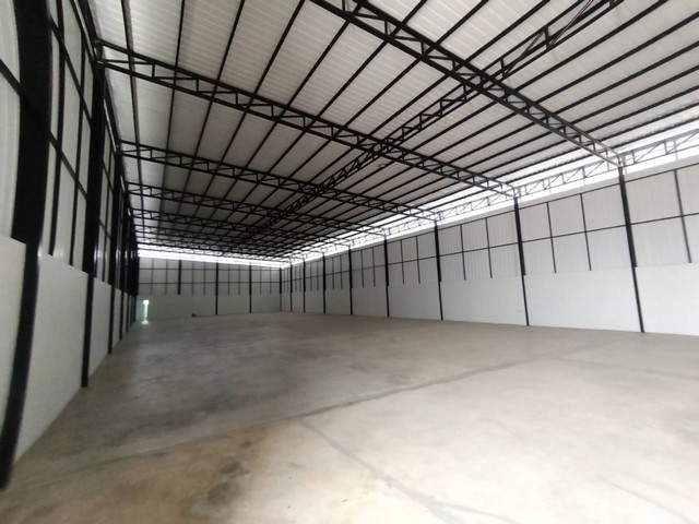 ให้เช่าโกดัง สร้างใหม่ ขนาด1,140ตรม. บางนา-ตราด บางแก้ว  ใกล้ เมก้าบางนา และรถไฟฟ้าสายสีเหลือง