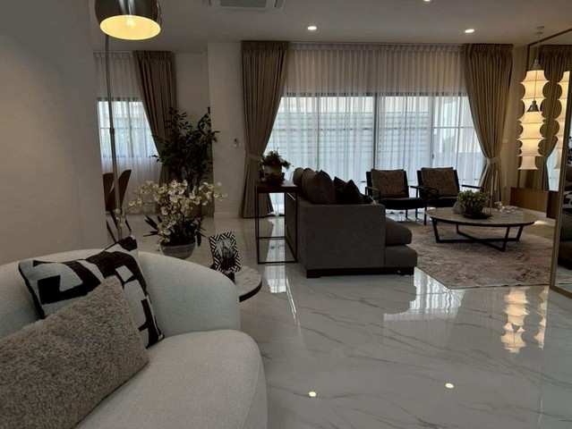 บ้านหรูู 2 ชั้น ฟังก์ชั่นครบ พร้อมอยู่ ในโครงการ หารแก้ว หางดง