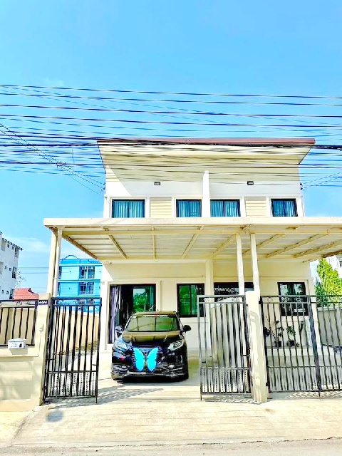  หลวงแพ่ง  โลตัส  ลาดกระบัง 900ม.ให้เช่าบ้าน 1หลัง 19ตร.วา. APLสุวรรณภูมิ 4กม. 2 นอน 2 น้ำ สจล.4 กม.พร้อมเฟอร์ ตลาดหัวตะเข้ 1.7 กม.