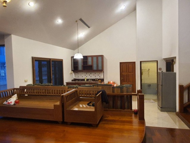 HR2610ให้เช่าบ้านเดี่ยว ซอยรัชดาภิเษก 36 ใกล้โลตัสวังหิน เหมาะสำหรับ อยู่อาศัย / เปิดบริษัท / โฮมออฟฟิศ