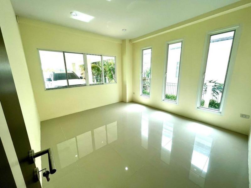 ราคาสุดพิเศษเพียง 3.99 ล้าน ​เนื้อที่ 112 ตรว. 4 นอน 3 น้ำ #ท่ารั้ว #ดอยสะเก็ด #วงแหวนรอบ3 #ใกล้เซ็นทรัลเฟสติวัล #น้ำไม่ท่วม