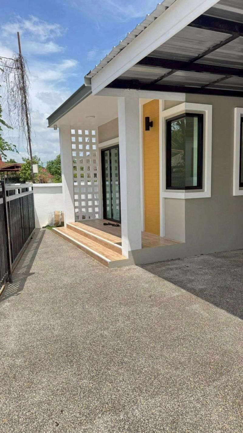 โซนสันทราย ขาย 2.19 ล้าน 50 ตรว. #บ้านสร้างใหม่ เดี่ยวชั้นเดียว สไตล์ #Modern #Contemporary อยู่ในชุมชน ไม่เปลี่ยว เดินทางสะดวก #น้ำไม่ท่วม