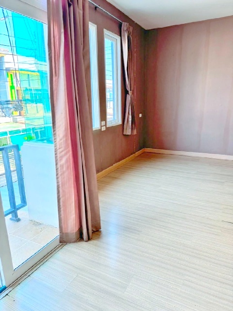 วัดแคราย 1กม. ให้เช่า โกดัง แถวแคราย นาดี บางน้ำจืด  100- 8,000 ตร.ม.รร.บ้านบางปิ้ง 3.1 กม ตลาดแครายพลาซ่า 600 ม.หาของกินสะดวก