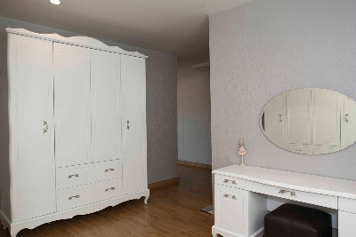 APLลาดกระบัง 4.3กม รพ.จุฬารัตน์ 8 400ม.  ทาวน์โฮม 3ชั้น 24ตร.วา. 284ตร.ม. จัดเต็มเฟอร์ 4นอน สนามบินสุวรรณภูมิ1กม พระจอมเกล้าลาดกระบัง