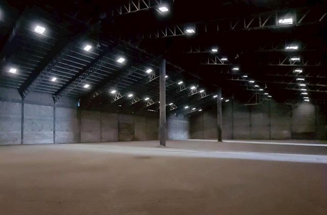 ให้เช่าโกดังติดถนนใหญ่ผังส้มจุดเนื้อที่รวม 10,000 ตารางเมตรอำเภอเมืองชลบุรี