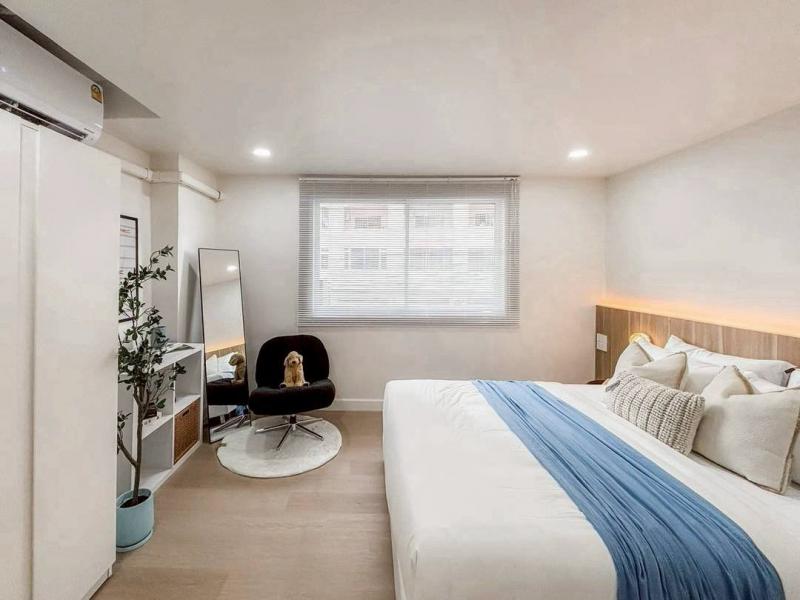 ขาย 1.29 ล.เท่านั้น 32 ตรม. #ลานนา คอนโด – ทำเลดี เดินทางสะดวก #เฟอร์นิเจอร์ครบ ตกแต่งสวย #พร้อมเข้าอยู่ได้เลย! #ซื้ออยู่เองหรือปล่อยเช่าได้