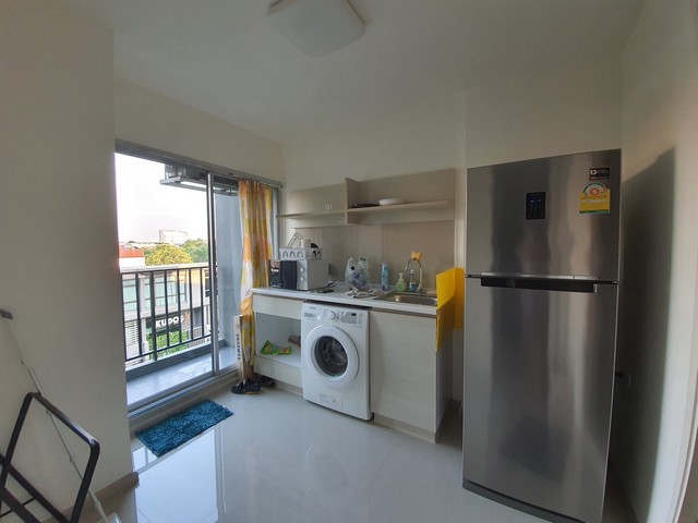 ขายคอนโด ติดรถไฟฟ้า Aspire ลาดพร้าว 113 เฟอร์นิเจอร์ ตกแต่งครบ  ห้องวิวสระว่ายน้ำวิวสถานีรถไฟฟ้า