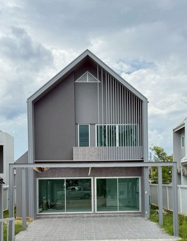 บ้านสร้างใหม่ 2 ชั้น มินิมอลนอร์ดิก สวยโดดเด่น โซนสันทราย 