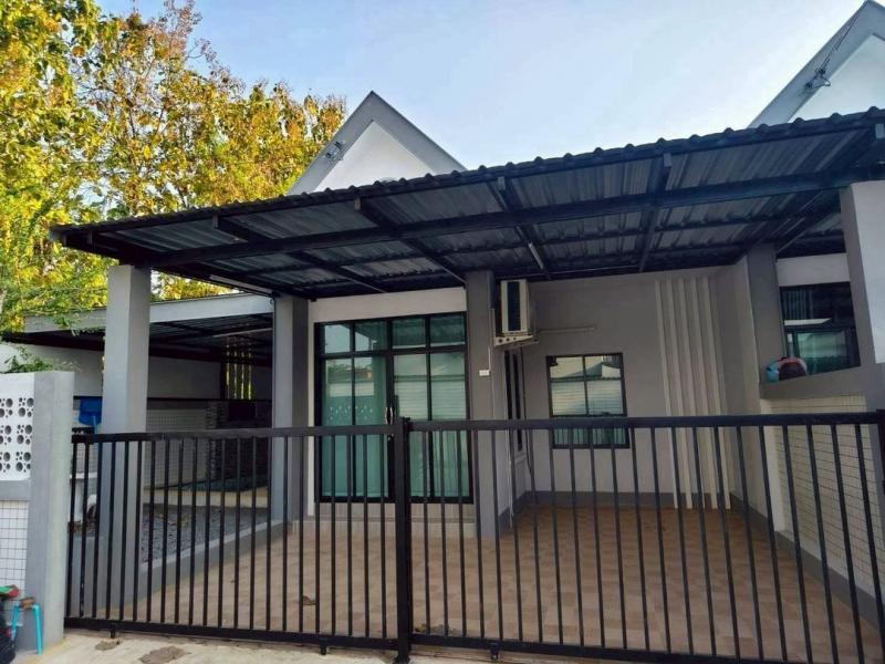 ราคาเพียง 2.39 ล้าน #ทาวน์โฮมพูลวิลล่า #สไตล์นอร์ดิก #โซนหางดง #บ้านหลังมุม #เฟอร์นิเจอร์ครบ พร้อมเข้าอยู่ เดินทางเข้าเมืองเพียง 15 นาที