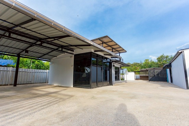 ขายบ้านพร้อมที่ดินข้างวัดหนองปลาดุก อ.บ้านโป่ง จ.ราชบุรี เนื้อที่ 200 ตารางวา